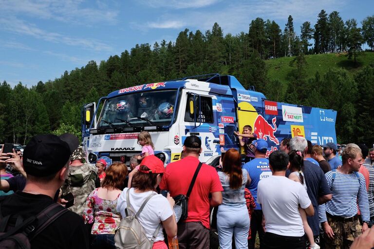 КАМАЗ-спортавто перед стартом на первом этапе ралли Шелковый путь-2019 КАМАЗ-спортавто перед стартом на первом этапе ралли Шелковый путь-2019