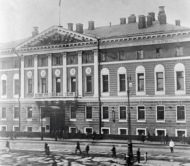 Здание Московского Совета рабочих, крестьянских и красноармейских депутатов