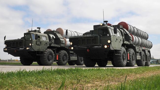 Зенитные ракетные комплексы C-400