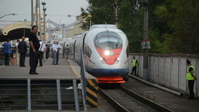 Поезд Сапсан