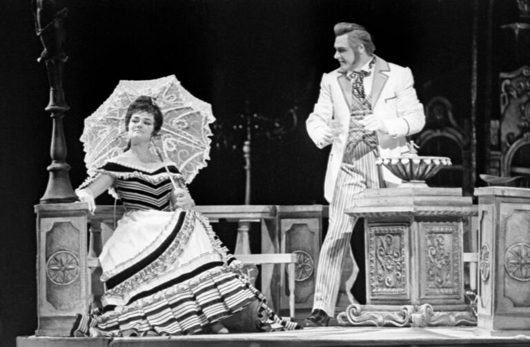 Сцена из оперы Игрок композитора Сергея Прокофьева по одноименному роману Федора Достоевского