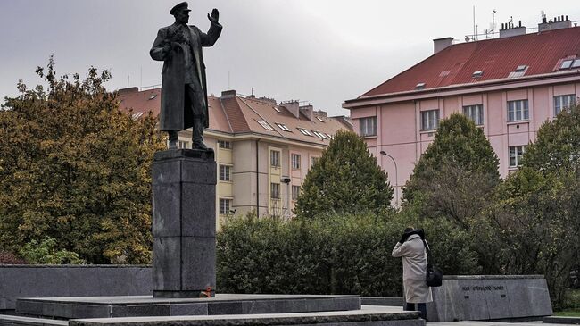 Памятник маршалу Коневу в Праге