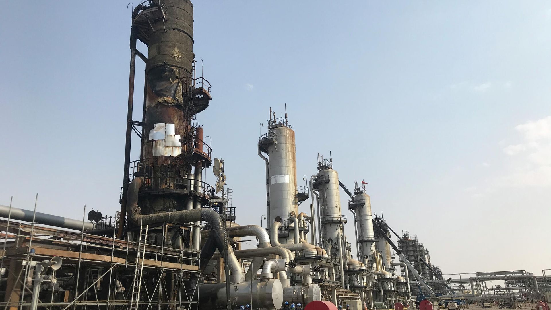Поврежденные дронами нефтяные объекты Saudi Aramco в Саудовской Аравии - РИА Новости, 1920, 28.07.2026