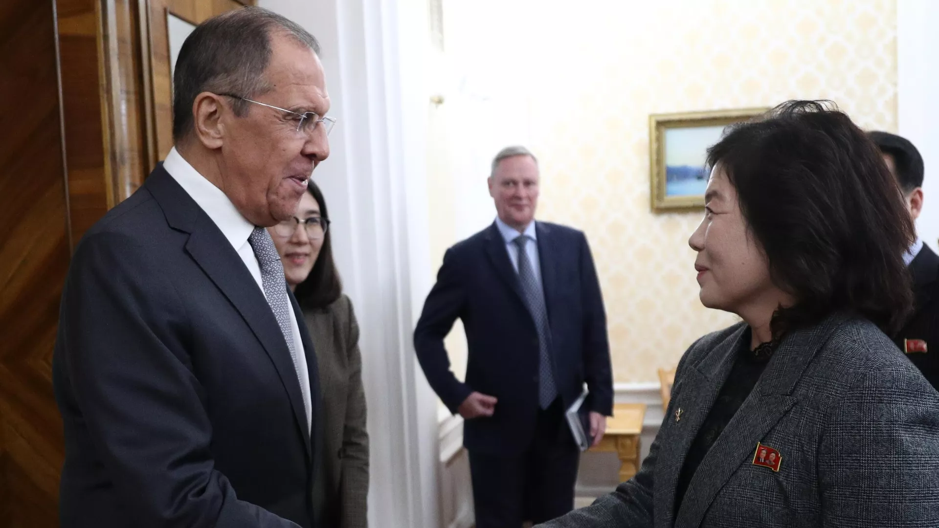 Министр иностранных дел РФ Сергей Лавров и первый заместитель главы МИД КНДР Цой Сон Хи во время встречи в Москве. Архивное фото - РИА Новости, 1920, 16.01.2024