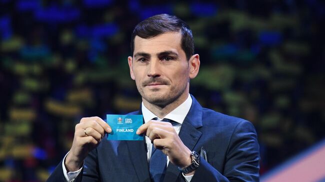 Икер Касильяс