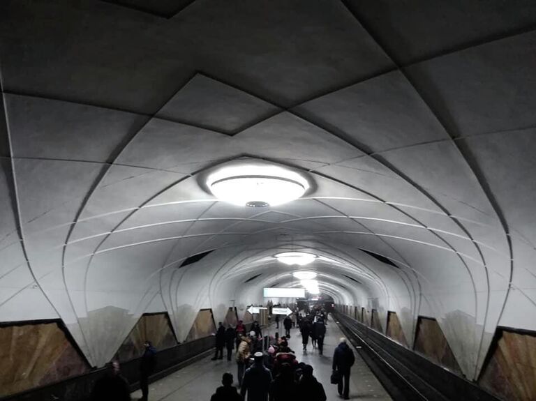 Вестибюль станции метро Аэропорт.  Открыта 11 сентября 1938 г. Архитектор Борис Виленский.