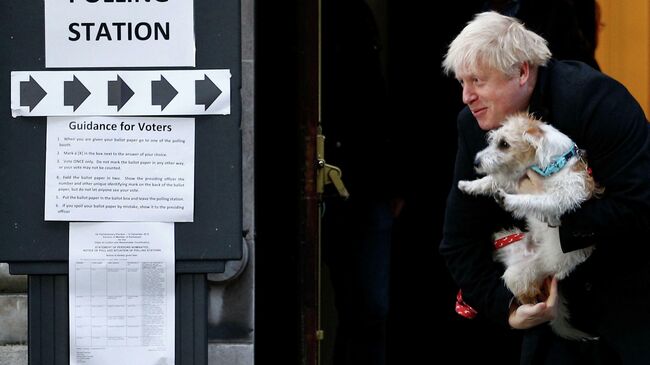 Борис выигрывает и начинает. Палата общин приступает к плану ББ