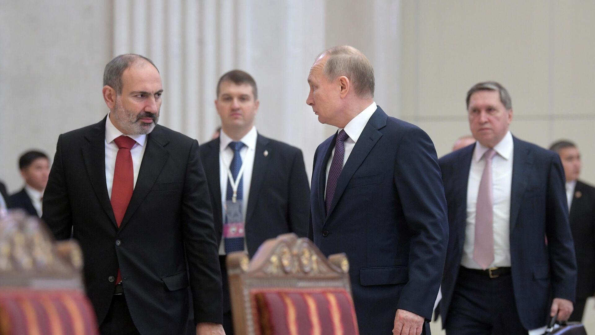 Президент РФ Владимир Путин и премьер-министр Армении Никол Пашинян перед началом заседания Высшего евразийского экономического совета - РИА Новости, 1920, 10.01.2021