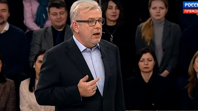 Американского эксперта выгнали из студии России 1 за убогий юмор