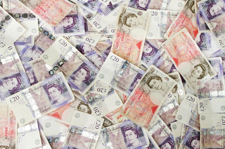 Британские фунты 