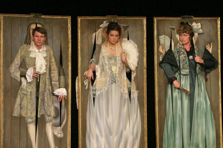 Фрагмент спектакля Тартюф на сцене Театра на Таганке