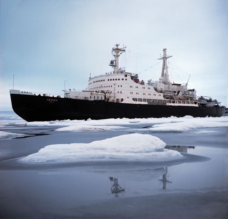 Атомный ледокол Ленин