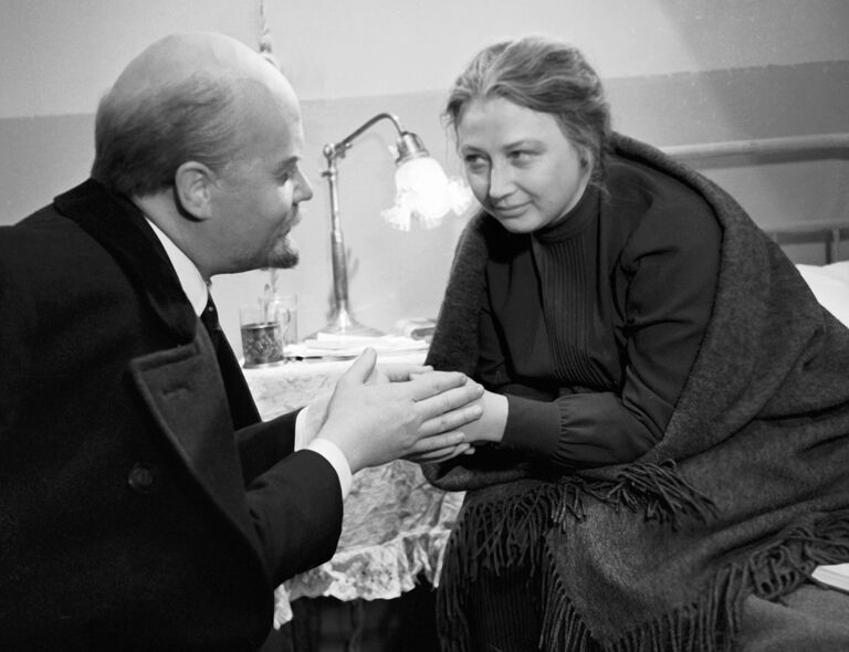 На съемках фильма «Поезд в завтрашний день»