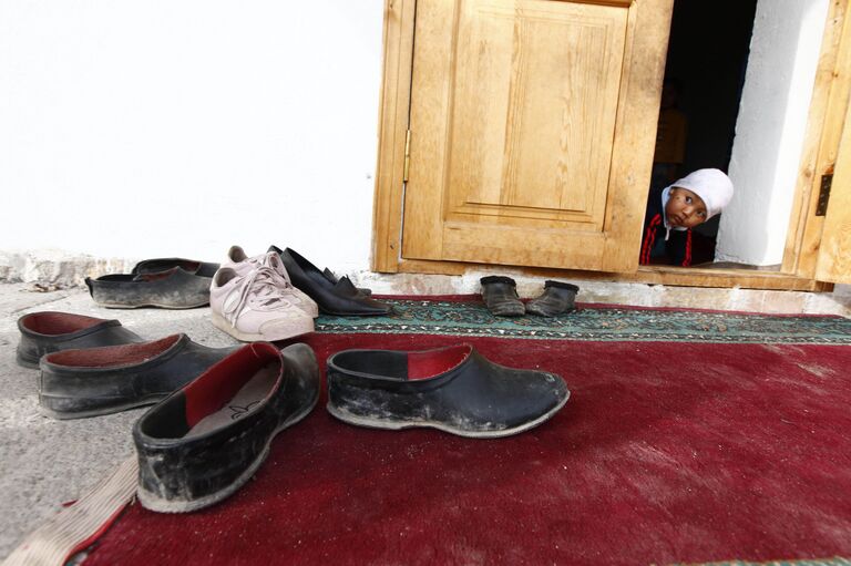 Жизнь в киргизском селе Тейит - родовом селе семьи Бакиевых