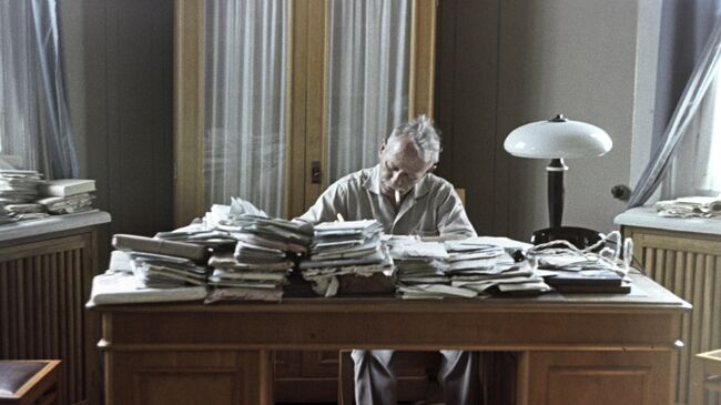 Советский писатель Михаил Шолохов