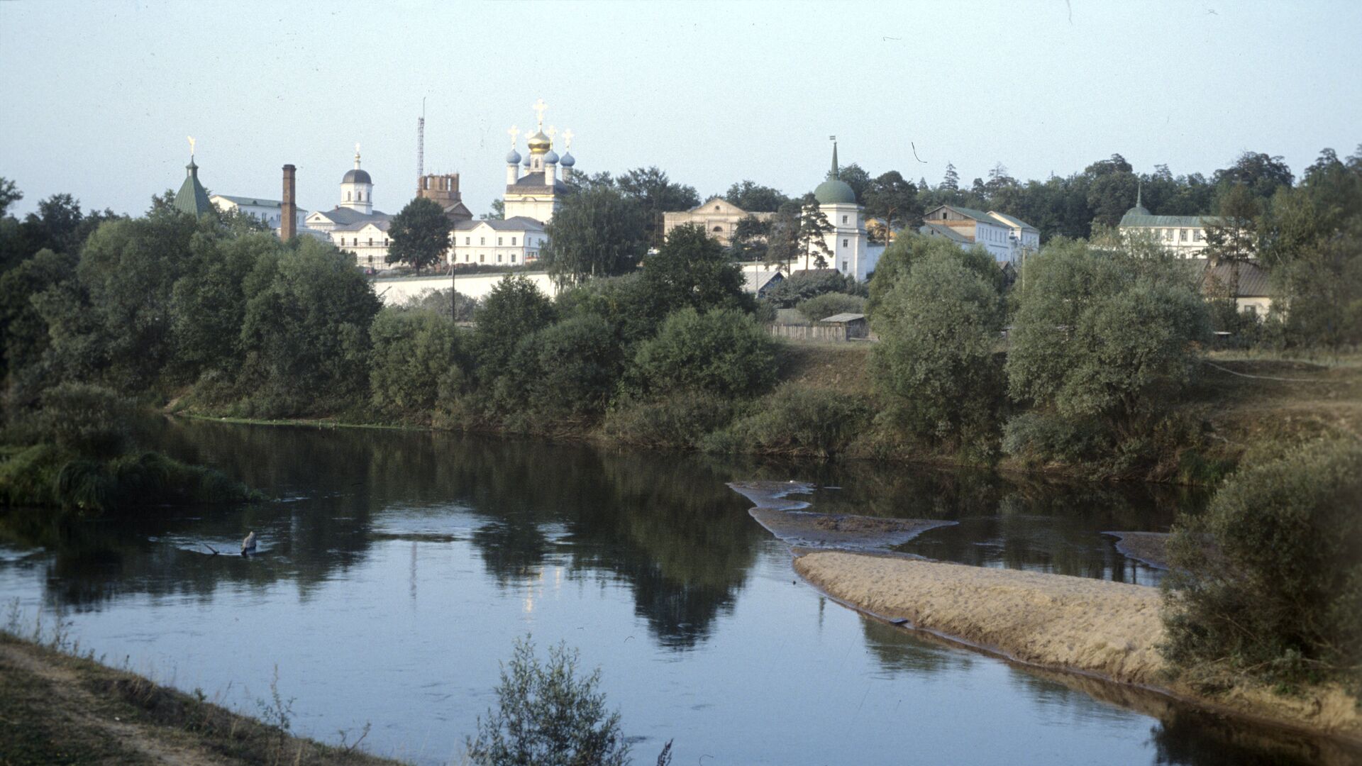 Вид на Свято-Введенский монастырь Оптина пустынь - РИА Новости, 1920, 13.06.2024