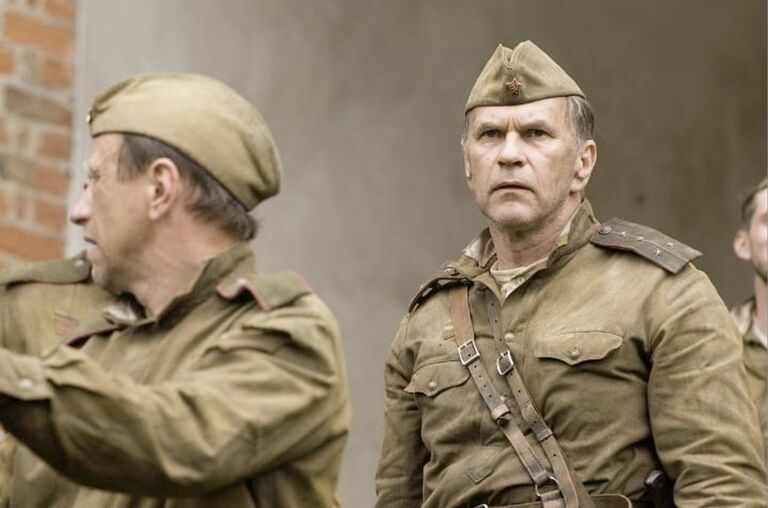 Кадр из фильма Четыре дня в мае, режиссер Ахим фон Боррис 