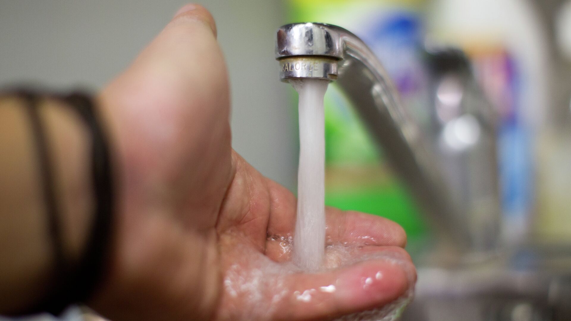 Водопроводный кран - РИА Новости, 1920, 27.09.2020