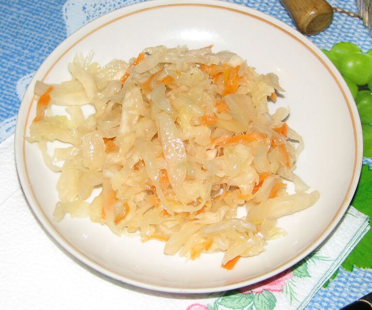 Бороться с гиповитаминозом поможет квашеная капуста