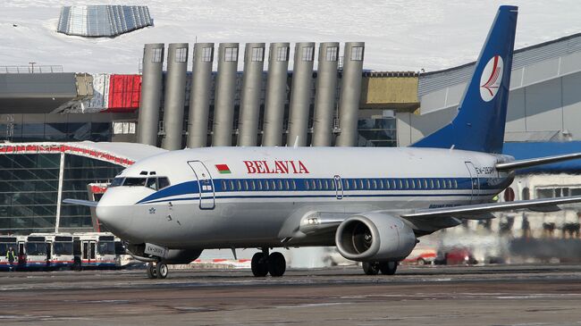 Boeing-737 авиакомпании Белавиа в аэропорту Внуково