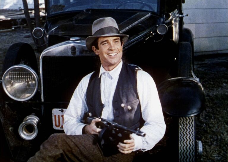 Уоррен Битти в роли Клайда в фильме Бонни и Клайд, 1967