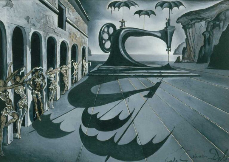 Картина Сальвадора Дали Швейная машинка и зонтики в сюрреалистическом пейзаже