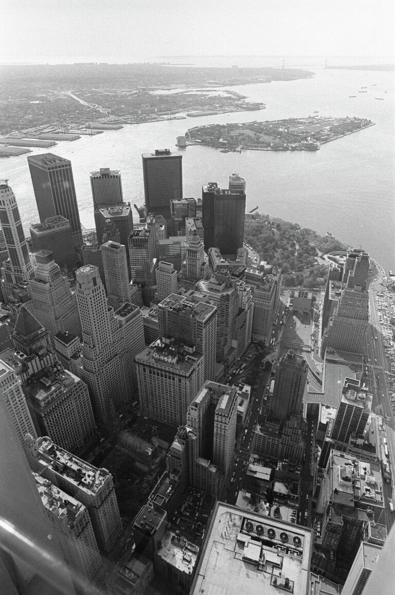 Нью-Йорк и река Гудзон с высоты 102 этажа небоскреба