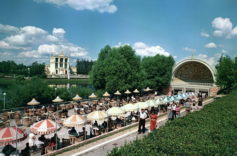 ВДНХ СССР (Всесоюзная сельскохозяйственная выставка) в Москве