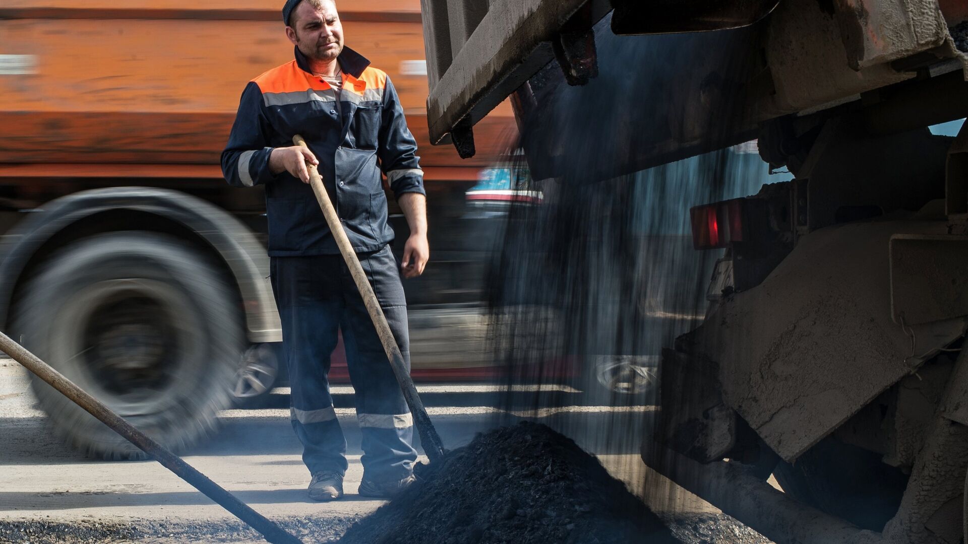 Ремонт дорог - РИА Новости, 1920, 03.07.2023