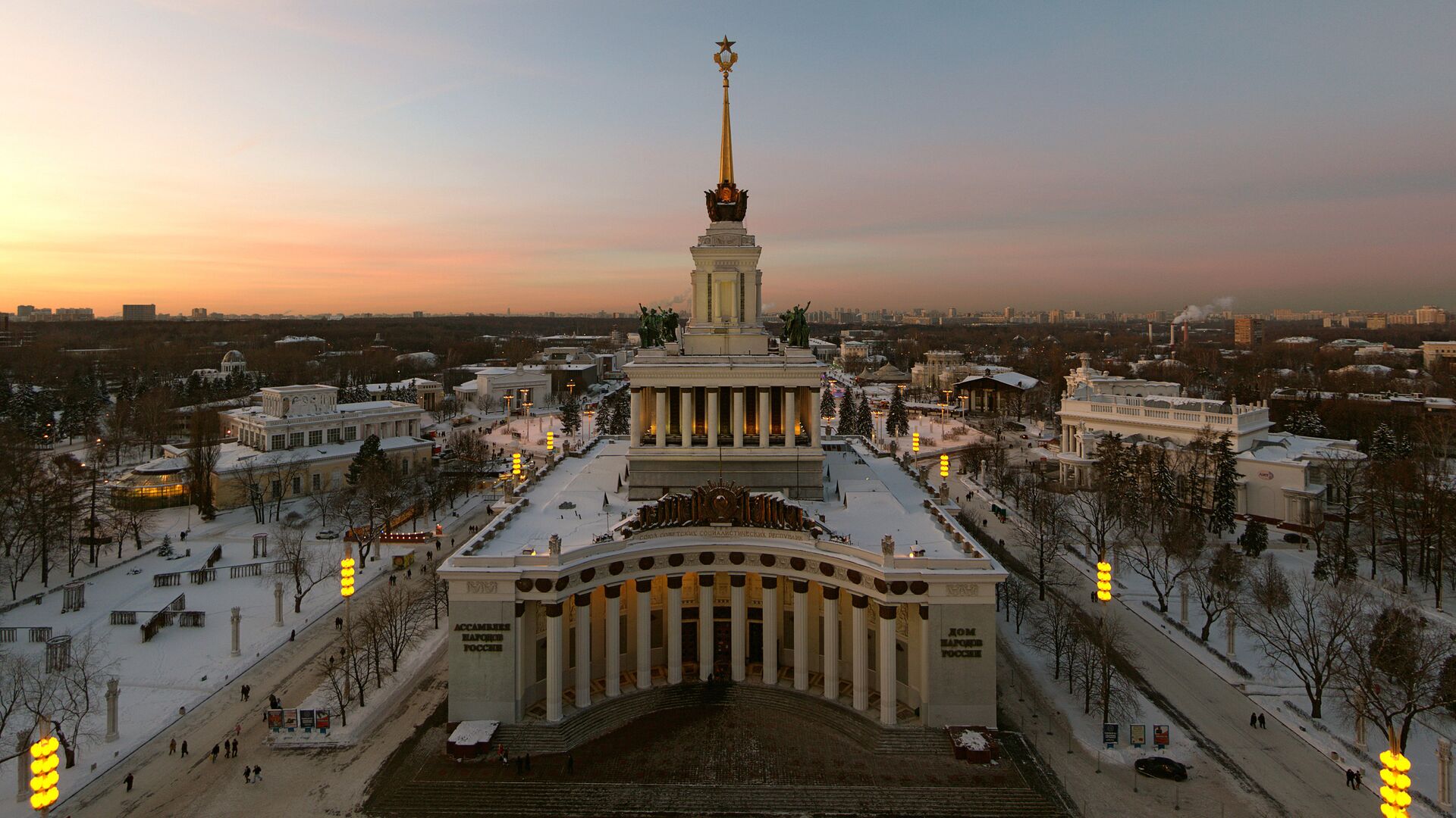 Всероссийский выставочный центр в Москве (ВДНХ) зимой - РИА Новости, 1920, 05.02.2024