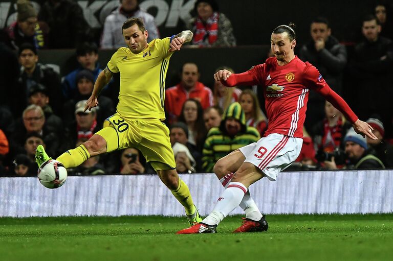 Игровой момент матча Манчестер Юнайтед - Ростов