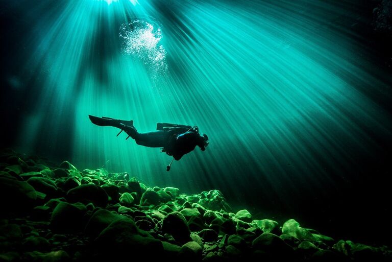 Дип дайвинг.